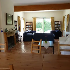 https://la-maison-rose-saillans.hotels-rhonealpes.com